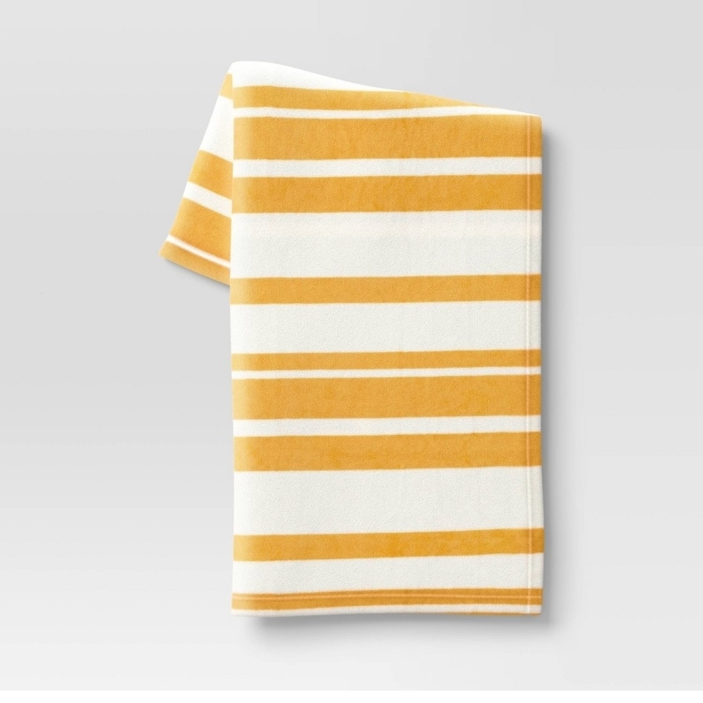 Room Essentials Yellow and White Throw Blanket - Picture 7 of 9